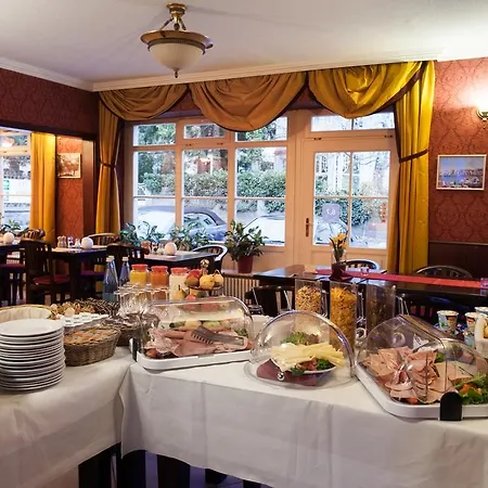 Athos Hotel 3*